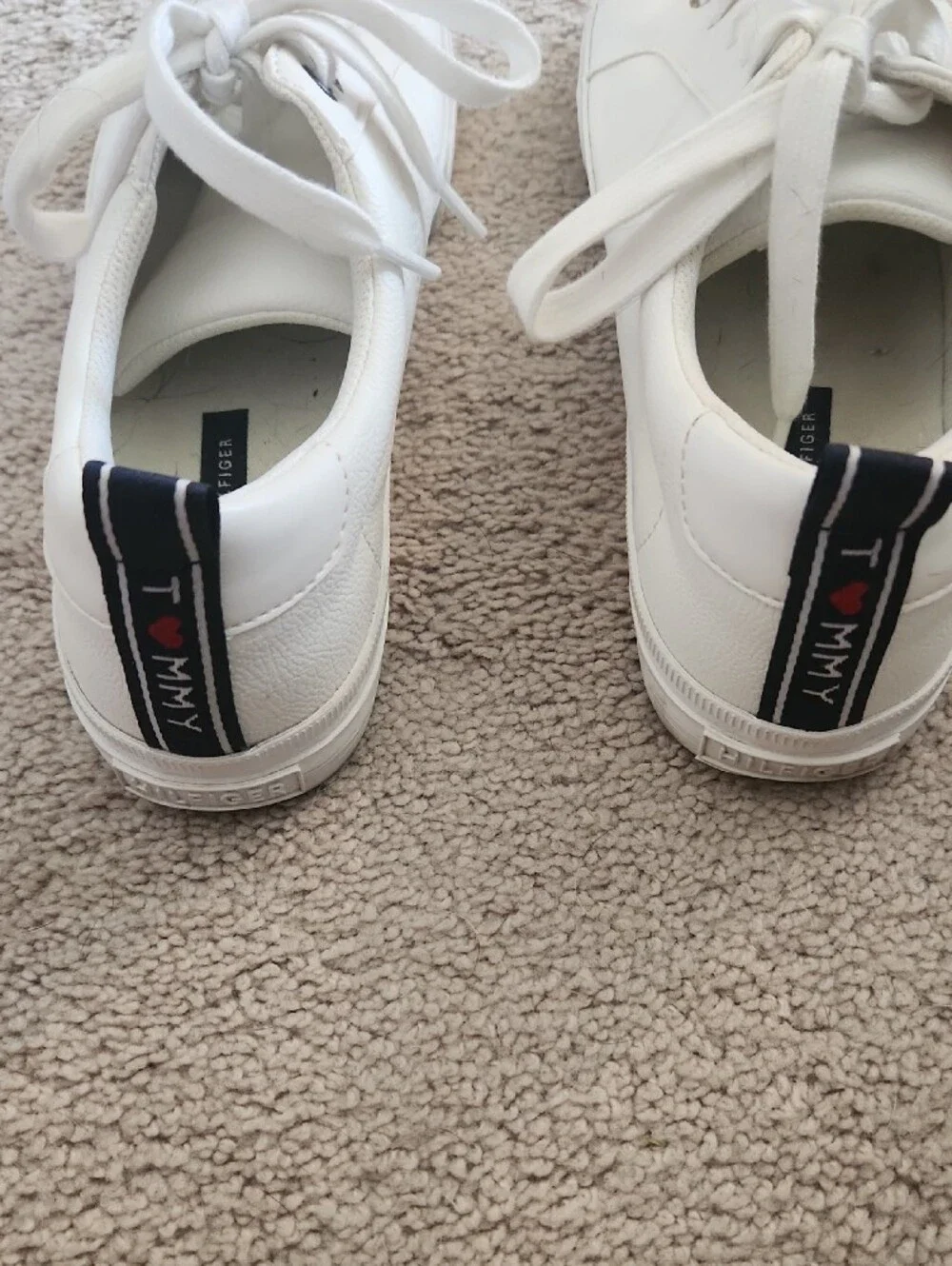Tommy Hilfiger White Leather Low-Profile Sneakers with Flag Accent
